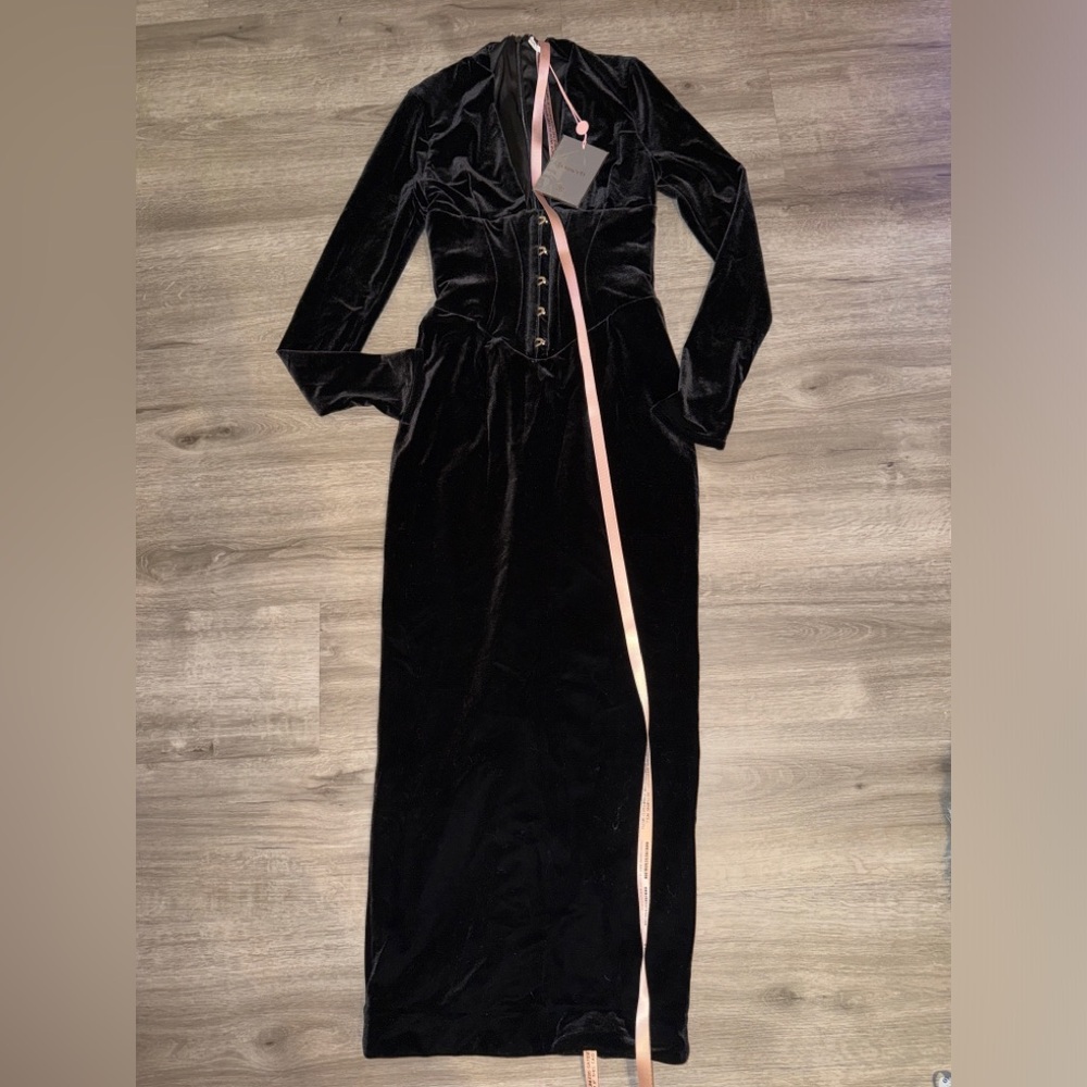 ❤️🔥Firm Price❤️🔥House of CB ARABELLA BLACK VELVET CORSET DRESS - Picture 11 of 16